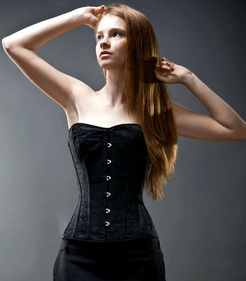 When the Light Falls on the Curves: The Stage Magic of the Corset 1 4 When the Light Falls on the Curves: The Stage Magic of the Corset